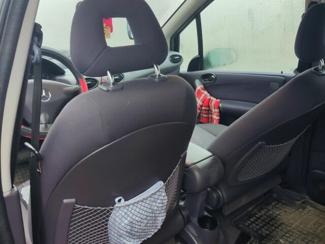 Синій Мерседес А клас, об'ємом двигуна 1.6 л та пробігом 200 тис. км за 4500 $, фото 4 на Automoto.ua