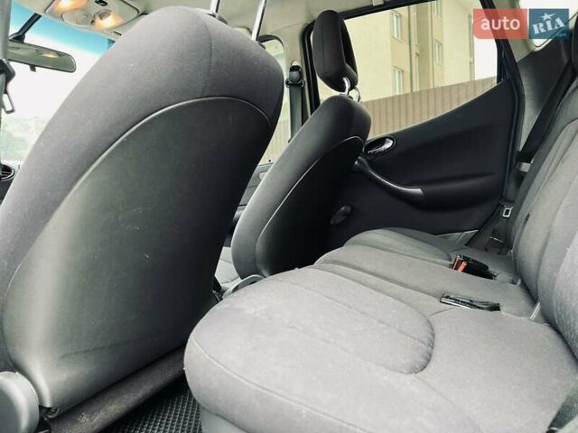 Синій Мерседес А клас, об'ємом двигуна 1.7 л та пробігом 366 тис. км за 2650 $, фото 27 на Automoto.ua