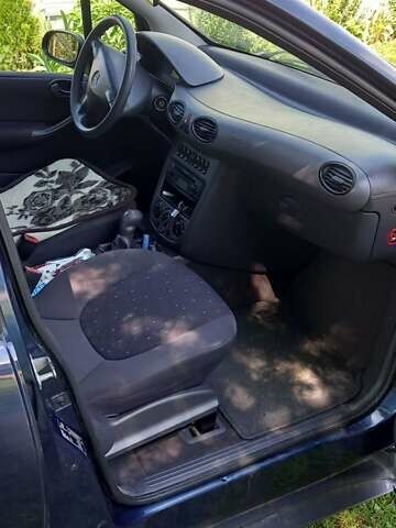 Синій Мерседес А клас, об'ємом двигуна 1.6 л та пробігом 156 тис. км за 3550 $, фото 4 на Automoto.ua