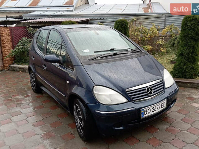 Синий Мерседес А класс, объемом двигателя 1.4 л и пробегом 235 тыс. км за 2950 $, фото 1 на Automoto.ua