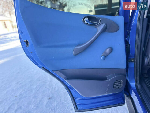 Синій Мерседес А клас, об'ємом двигуна 1.7 л та пробігом 340 тис. км за 3050 $, фото 11 на Automoto.ua