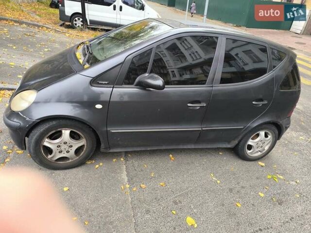 Синий Мерседес А класс, объемом двигателя 1.69 л и пробегом 330 тыс. км за 2700 $, фото 16 на Automoto.ua