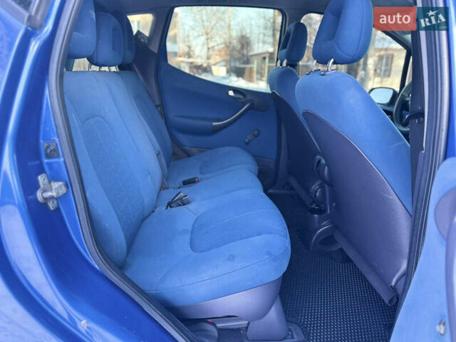 Синій Мерседес А клас, об'ємом двигуна 1.7 л та пробігом 340 тис. км за 3050 $, фото 12 на Automoto.ua