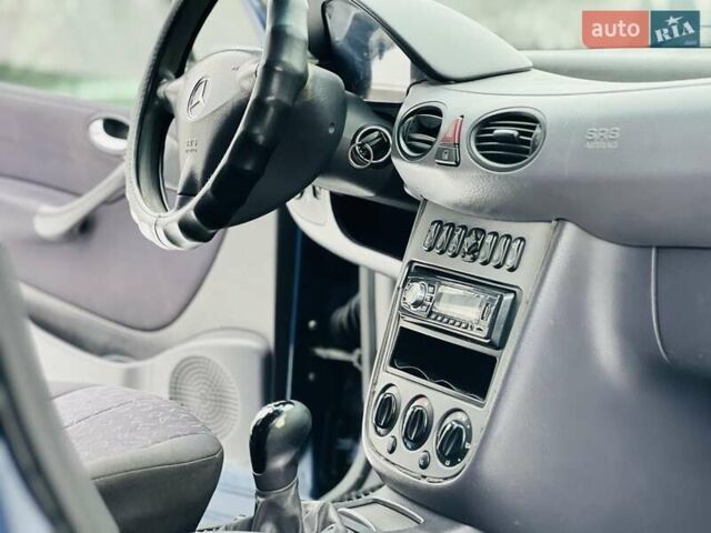 Синій Мерседес А клас, об'ємом двигуна 1.7 л та пробігом 366 тис. км за 2650 $, фото 33 на Automoto.ua