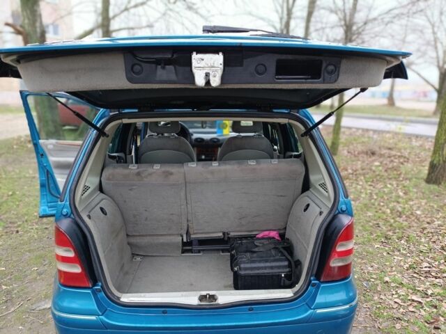 Синий Мерседес А класс, объемом двигателя 1.7 л и пробегом 3 тыс. км за 1650 $, фото 4 на Automoto.ua