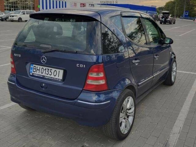 Синий Мерседес А класс, объемом двигателя 1.7 л и пробегом 335 тыс. км за 3200 $, фото 3 на Automoto.ua