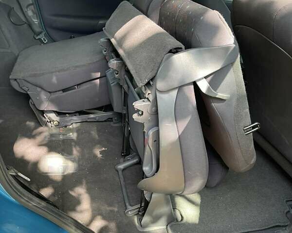 Синий Мерседес А класс, объемом двигателя 1.6 л и пробегом 246 тыс. км за 4300 $, фото 21 на Automoto.ua