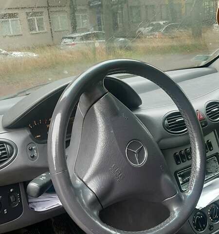 Синій Мерседес А клас, об'ємом двигуна 1.7 л та пробігом 250 тис. км за 2999 $, фото 8 на Automoto.ua