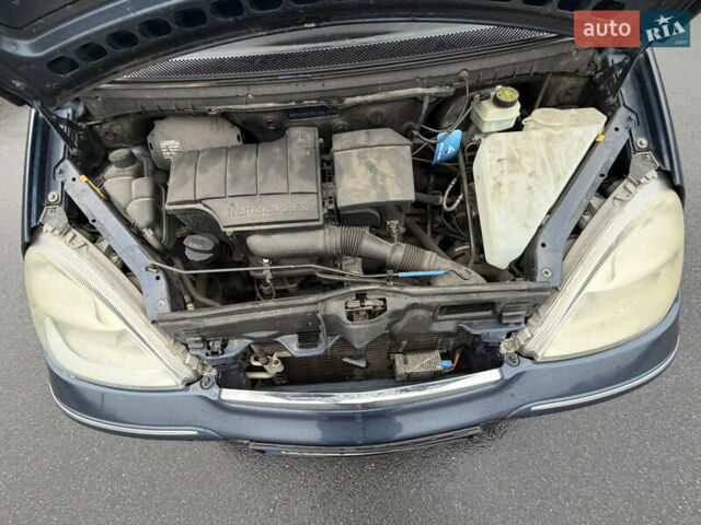 Синий Мерседес А класс, объемом двигателя 1.6 л и пробегом 178 тыс. км за 2750 $, фото 8 на Automoto.ua