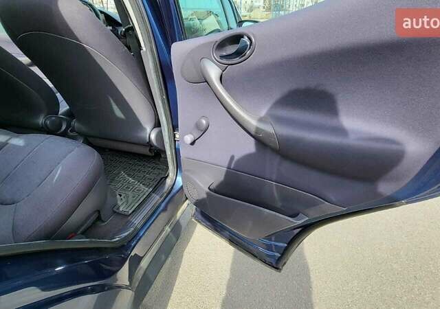 Синій Мерседес А клас, об'ємом двигуна 1.7 л та пробігом 228 тис. км за 4100 $, фото 9 на Automoto.ua