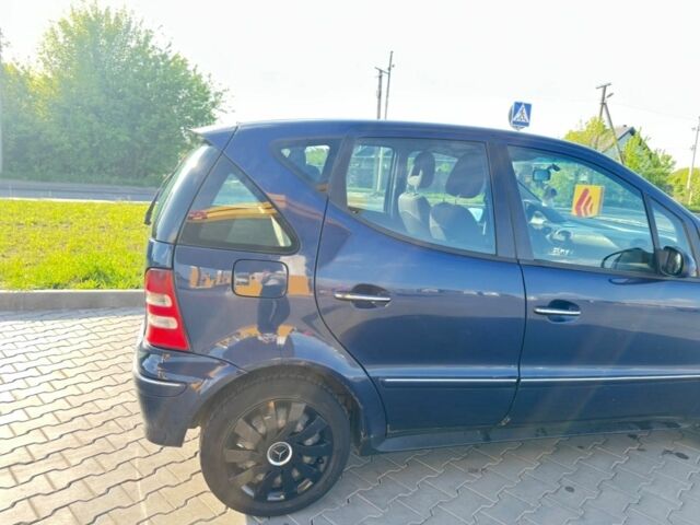 Синий Мерседес А класс, объемом двигателя 0 л и пробегом 18 тыс. км за 3000 $, фото 4 на Automoto.ua