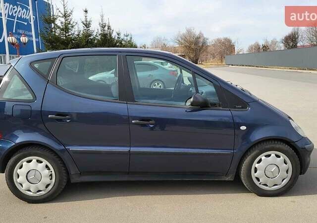Синій Мерседес А клас, об'ємом двигуна 1.7 л та пробігом 228 тис. км за 4100 $, фото 1 на Automoto.ua