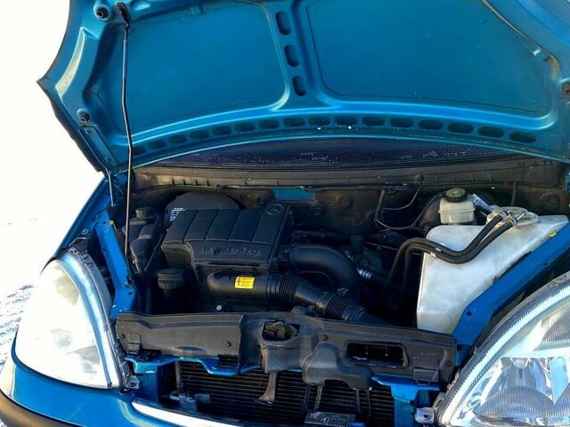 Синий Мерседес А класс, объемом двигателя 1.4 л и пробегом 166 тыс. км за 3900 $, фото 2 на Automoto.ua