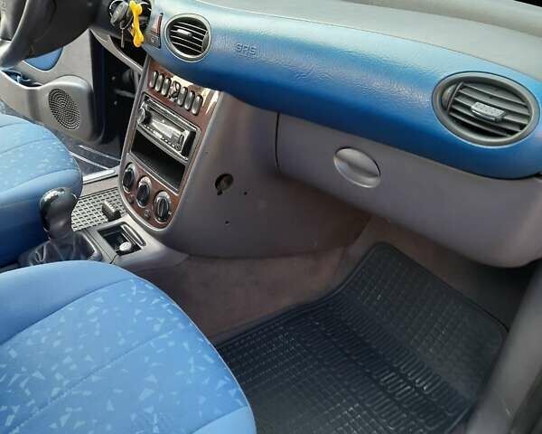 Синій Мерседес А клас, об'ємом двигуна 0 л та пробігом 296 тис. км за 4000 $, фото 12 на Automoto.ua