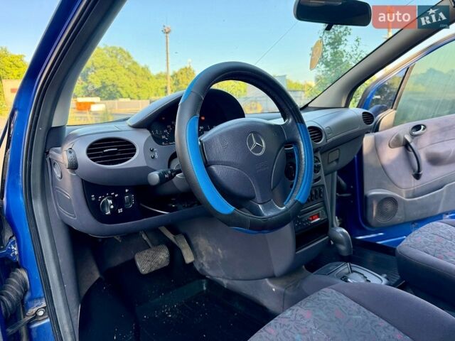 Синій Мерседес А клас, об'ємом двигуна 1.6 л та пробігом 228 тис. км за 1750 $, фото 29 на Automoto.ua