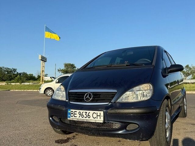 Синий Мерседес А класс, объемом двигателя 1.6 л и пробегом 250 тыс. км за 5300 $, фото 12 на Automoto.ua