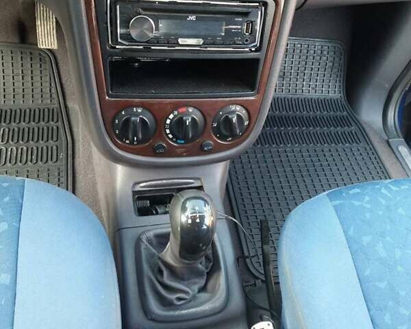 Синій Мерседес А клас, об'ємом двигуна 0 л та пробігом 296 тис. км за 4000 $, фото 13 на Automoto.ua