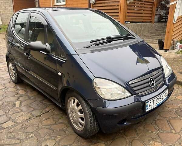 Синий Мерседес А класс, объемом двигателя 1.69 л и пробегом 373 тыс. км за 3650 $, фото 2 на Automoto.ua