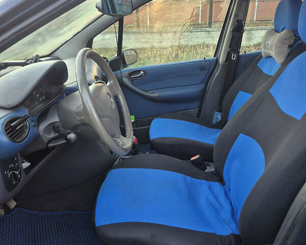 Синий Мерседес А класс, объемом двигателя 1.7 л и пробегом 250 тыс. км за 3800 $, фото 5 на Automoto.ua