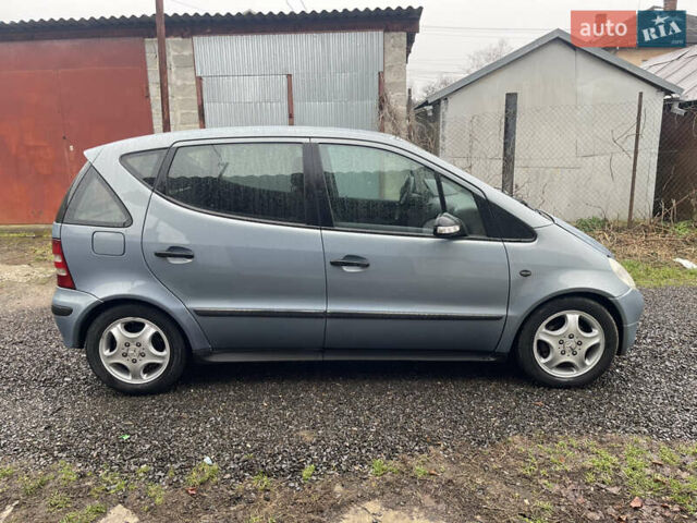 Синий Мерседес А класс, объемом двигателя 1.69 л и пробегом 360 тыс. км за 2450 $, фото 2 на Automoto.ua