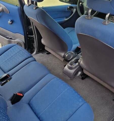 Мерседес А клас 2003 у Чернівцях на Automoto.ua Синій Мерседес А клас, об'ємом двигуна 1.69 л та пробігом 220 тис. км за 4900 $, фото 1 на Automoto.ua