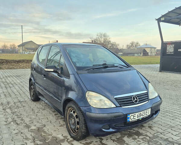 Синий Мерседес А класс, объемом двигателя 1.7 л и пробегом 250 тыс. км за 2999 $, фото 1 на Automoto.ua