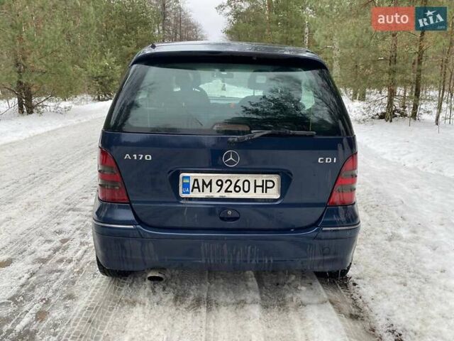 Синий Мерседес А класс, объемом двигателя 1.6 л и пробегом 277 тыс. км за 3200 $, фото 2 на Automoto.ua