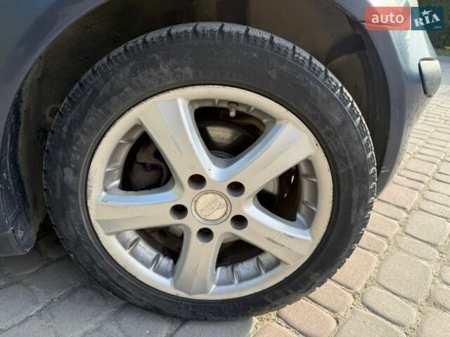 Синий Мерседес А класс, объемом двигателя 1.69 л и пробегом 290 тыс. км за 3743 $, фото 10 на Automoto.ua