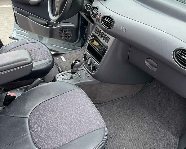 Синій Мерседес А клас, об'ємом двигуна 1.6 л та пробігом 142 тис. км за 5200 $, фото 7 на Automoto.ua