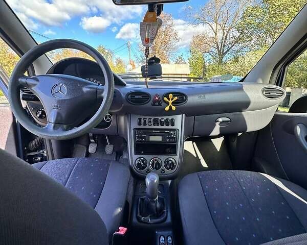 Синий Мерседес А класс, объемом двигателя 1.4 л и пробегом 156 тыс. км за 3600 $, фото 8 на Automoto.ua