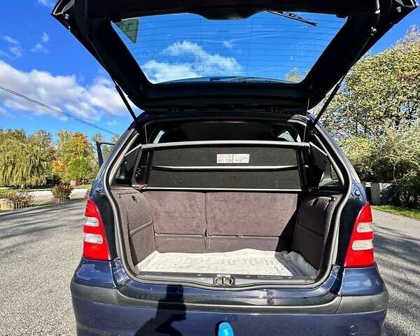 Синий Мерседес А класс, объемом двигателя 1.4 л и пробегом 156 тыс. км за 3600 $, фото 5 на Automoto.ua