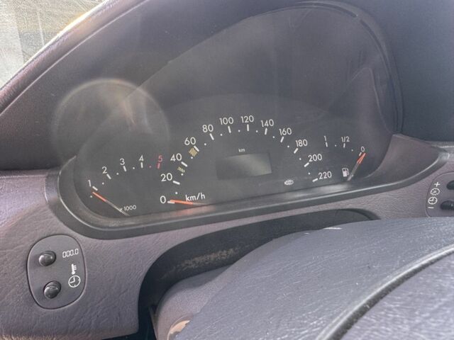 Синій Мерседес А клас, об'ємом двигуна 1.7 л та пробігом 300 тис. км за 3300 $, фото 12 на Automoto.ua