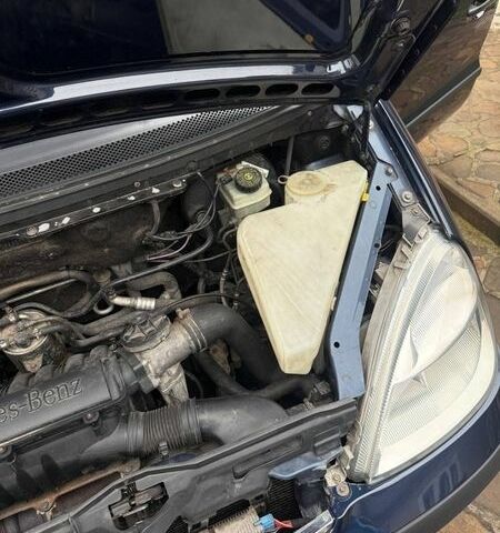 Синий Мерседес А класс, объемом двигателя 1.69 л и пробегом 373 тыс. км за 3300 $, фото 28 на Automoto.ua