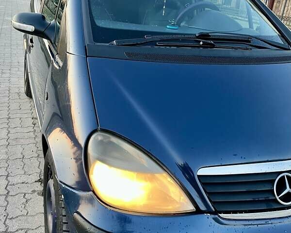 Синій Мерседес А клас, об'ємом двигуна 1.7 л та пробігом 267 тис. км за 4000 $, фото 16 на Automoto.ua