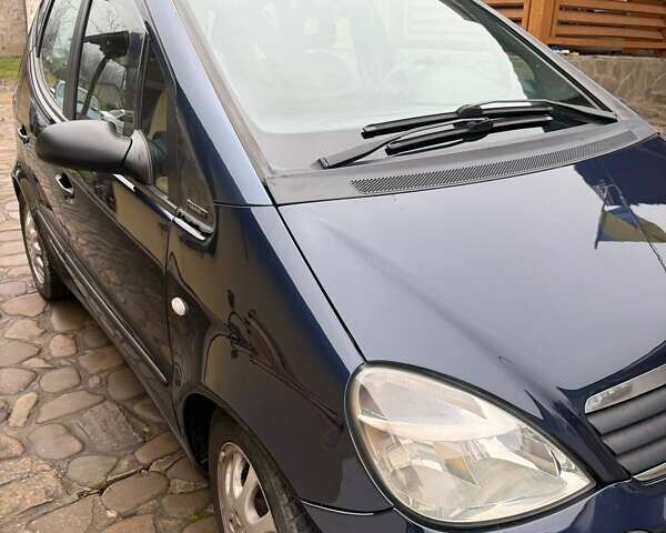 Синий Мерседес А класс, объемом двигателя 1.69 л и пробегом 373 тыс. км за 3650 $, фото 4 на Automoto.ua