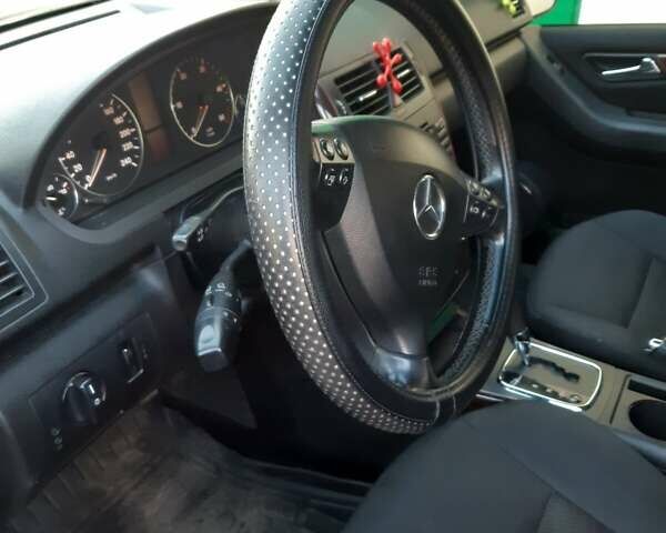 Синий Мерседес А класс, объемом двигателя 2 л и пробегом 233 тыс. км за 4500 $, фото 4 на Automoto.ua