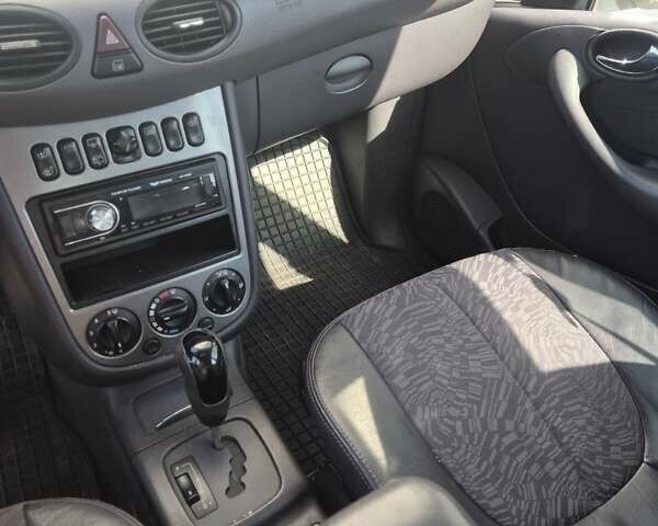 Синій Мерседес А клас, об'ємом двигуна 1.69 л та пробігом 260 тис. км за 3900 $, фото 3 на Automoto.ua