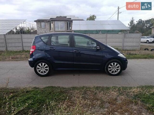 Синий Мерседес А класс, объемом двигателя 2 л и пробегом 160 тыс. км за 3700 $, фото 8 на Automoto.ua