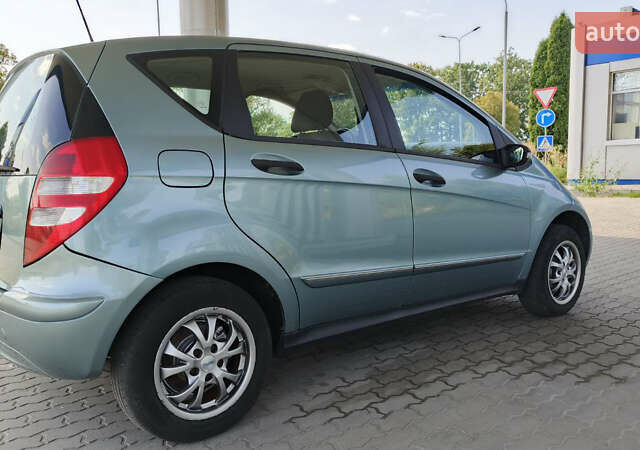 Синий Мерседес А класс, объемом двигателя 1.5 л и пробегом 120 тыс. км за 5500 $, фото 6 на Automoto.ua