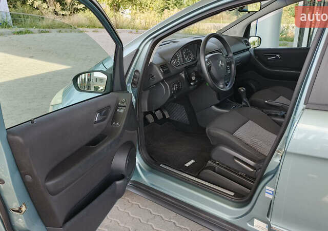 Синий Мерседес А класс, объемом двигателя 1.5 л и пробегом 120 тыс. км за 5500 $, фото 12 на Automoto.ua