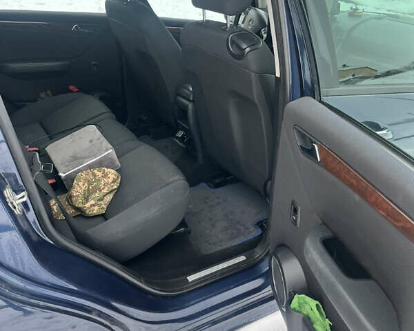 Синий Мерседес А класс, объемом двигателя 1.99 л и пробегом 215 тыс. км за 4500 $, фото 9 на Automoto.ua