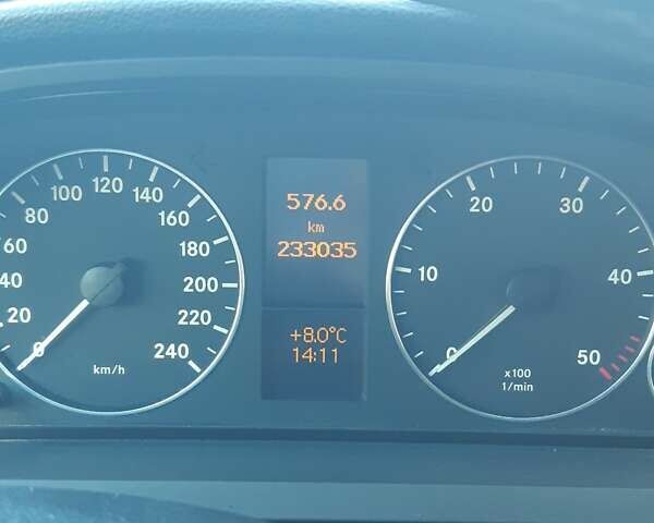 Синий Мерседес А класс, объемом двигателя 2 л и пробегом 233 тыс. км за 4500 $, фото 2 на Automoto.ua