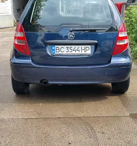 Синий Мерседес А класс, объемом двигателя 2 л и пробегом 317 тыс. км за 4190 $, фото 1 на Automoto.ua