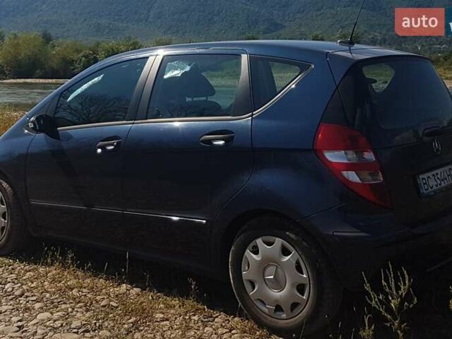 Синий Мерседес А класс, объемом двигателя 2 л и пробегом 317 тыс. км за 4190 $, фото 7 на Automoto.ua