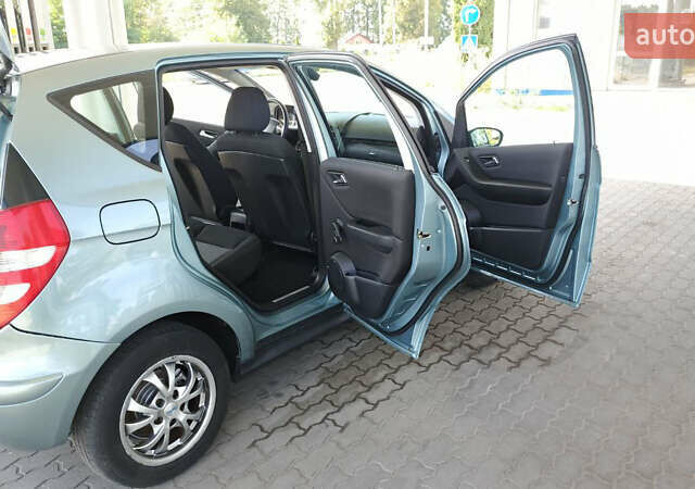 Синий Мерседес А класс, объемом двигателя 1.5 л и пробегом 120 тыс. км за 5800 $, фото 22 на Automoto.ua