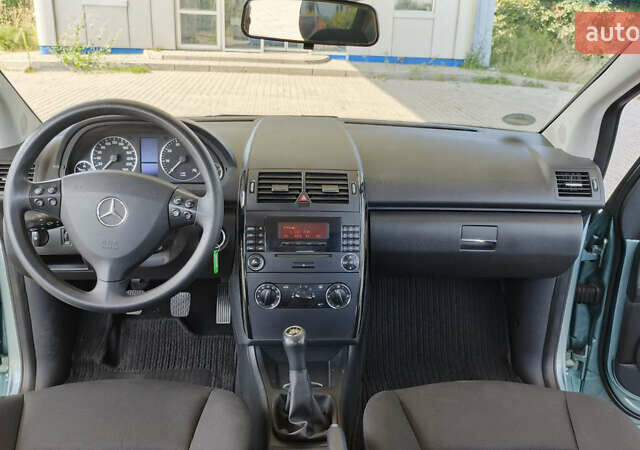 Синий Мерседес А класс, объемом двигателя 1.5 л и пробегом 120 тыс. км за 5500 $, фото 25 на Automoto.ua