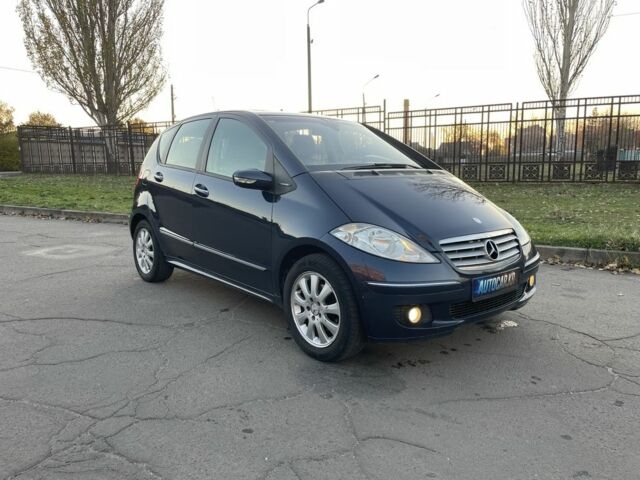 Синий Мерседес А класс, объемом двигателя 2 л и пробегом 150 тыс. км за 4000 $, фото 5 на Automoto.ua