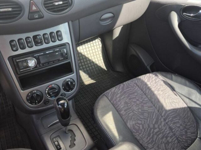 Синій Мерседес А клас, об'ємом двигуна 0 л та пробігом 260 тис. км за 3500 $, фото 4 на Automoto.ua