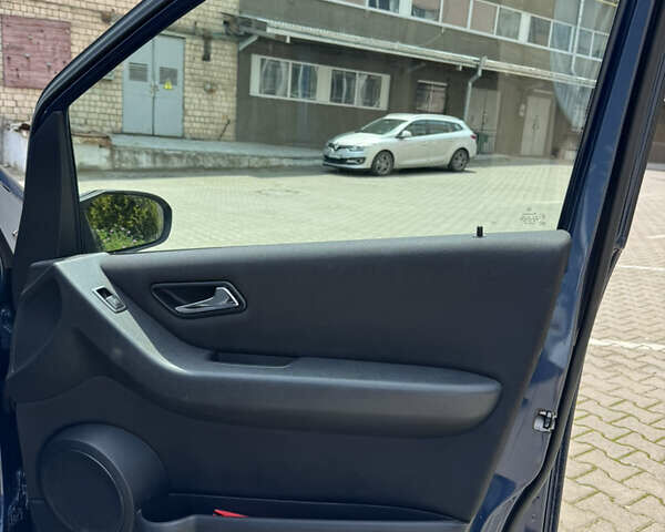 Синій Мерседес А клас, об'ємом двигуна 2 л та пробігом 174 тис. км за 6700 $, фото 7 на Automoto.ua