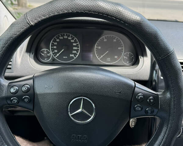 Синий Мерседес А класс, объемом двигателя 2 л и пробегом 174 тыс. км за 6500 $, фото 9 на Automoto.ua